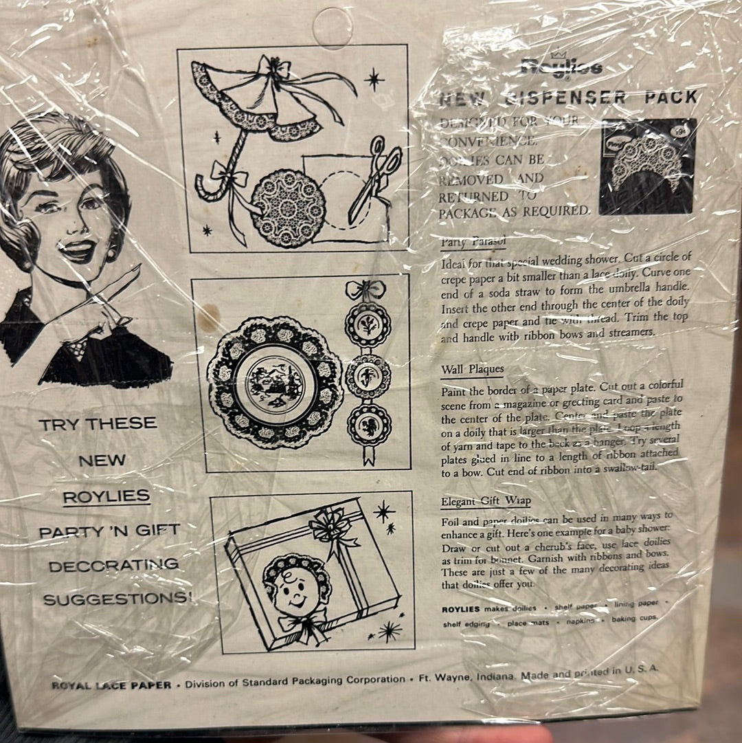 Vintage Roylies 30 count 6 Inch White Paper Doilies in Dispenser Pack