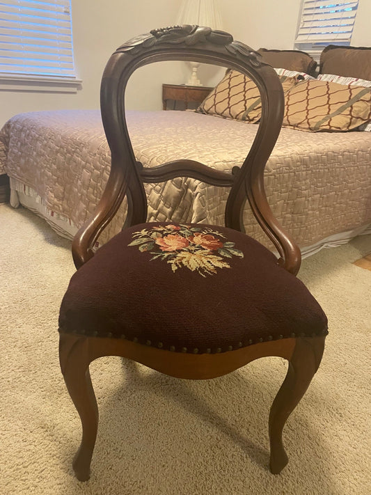 Victorian Balloon Back Dining Chair Antique Hand Carved Walnut Needlepoint Seat