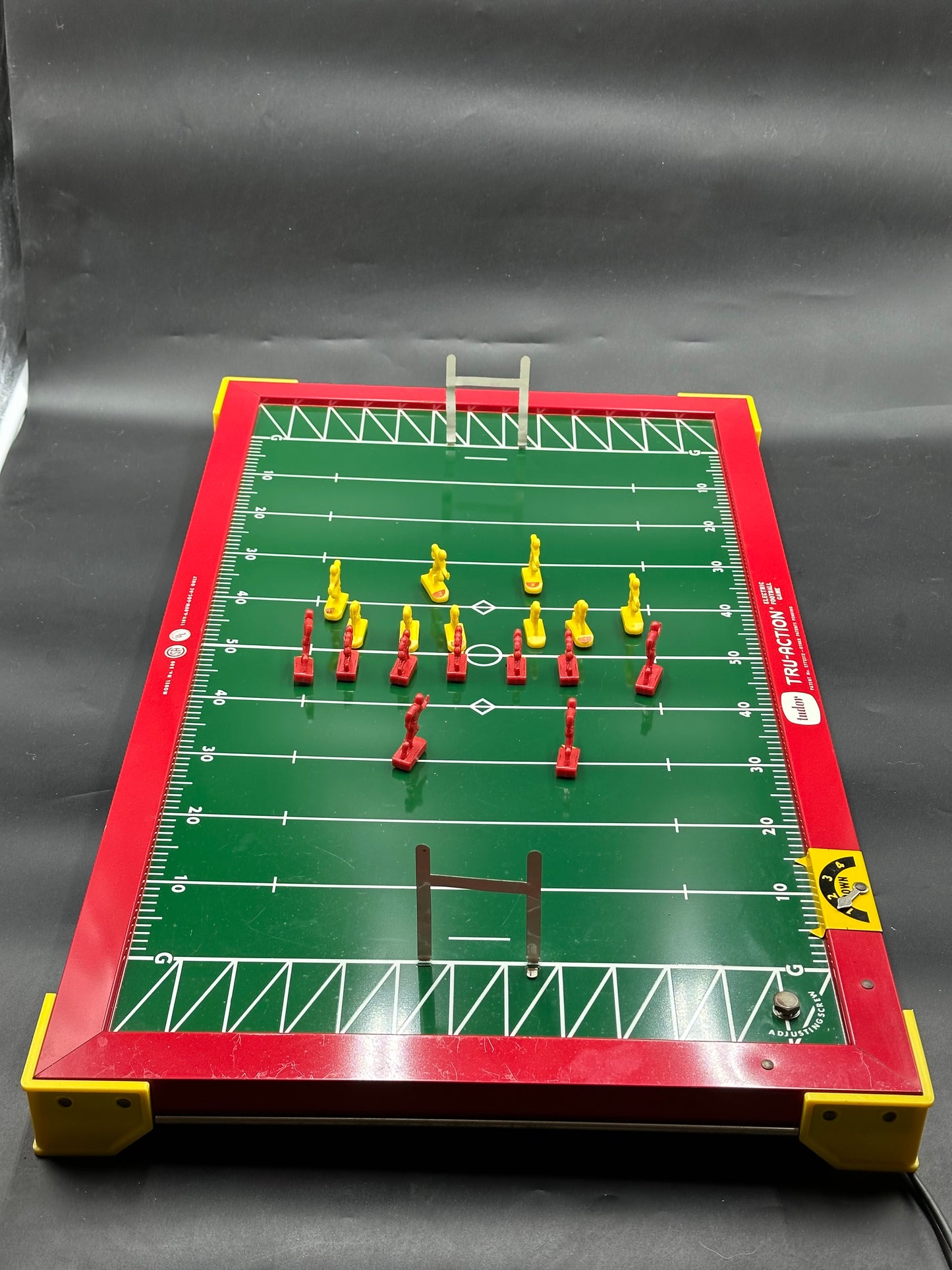 Vtg 1960’s Tudor Tru-Action Electric Football Game Model 500.