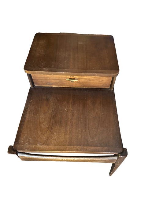 MC BASSETT SIDE TABLE