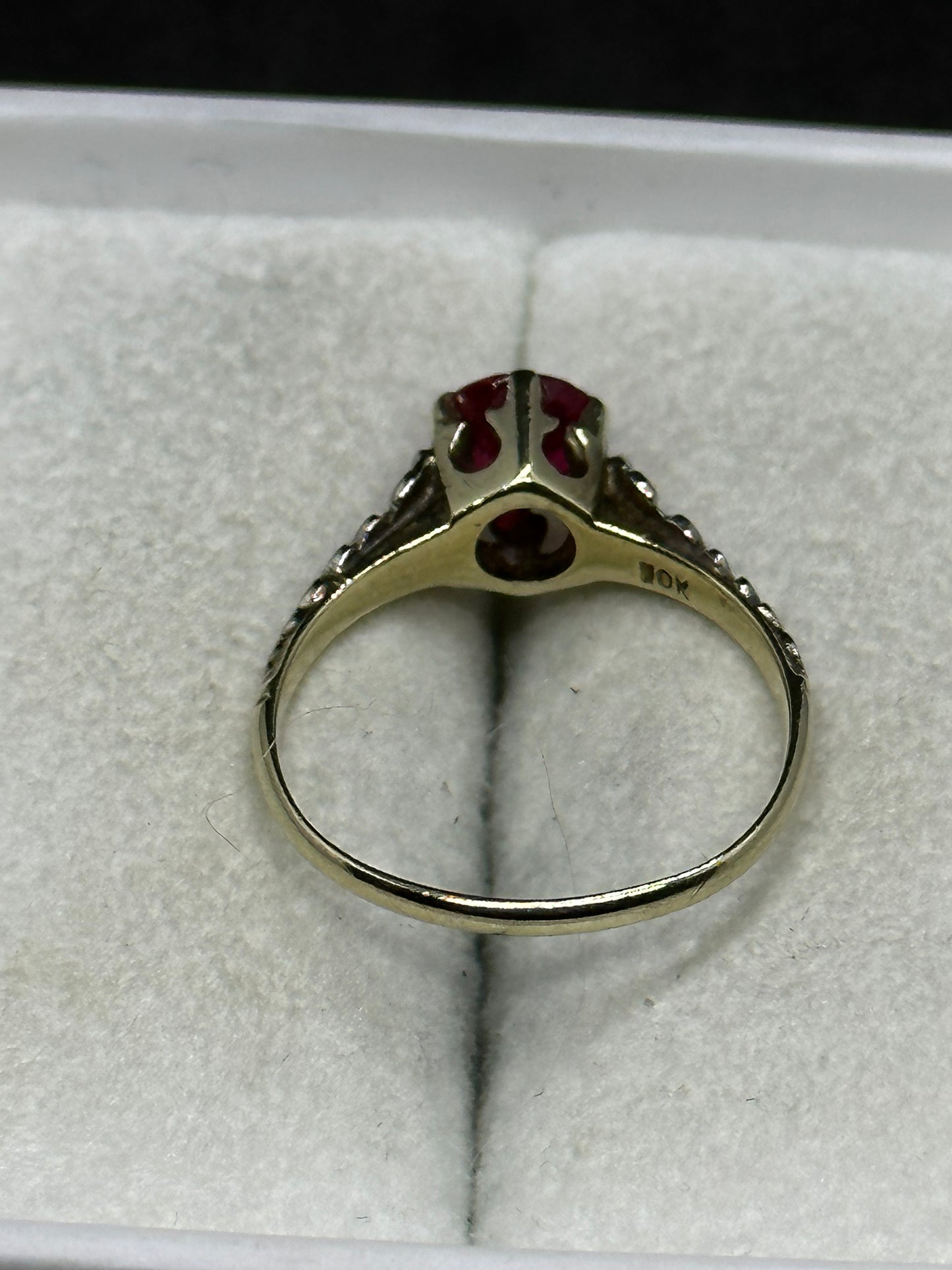 Ladies Victorian Ring 10k