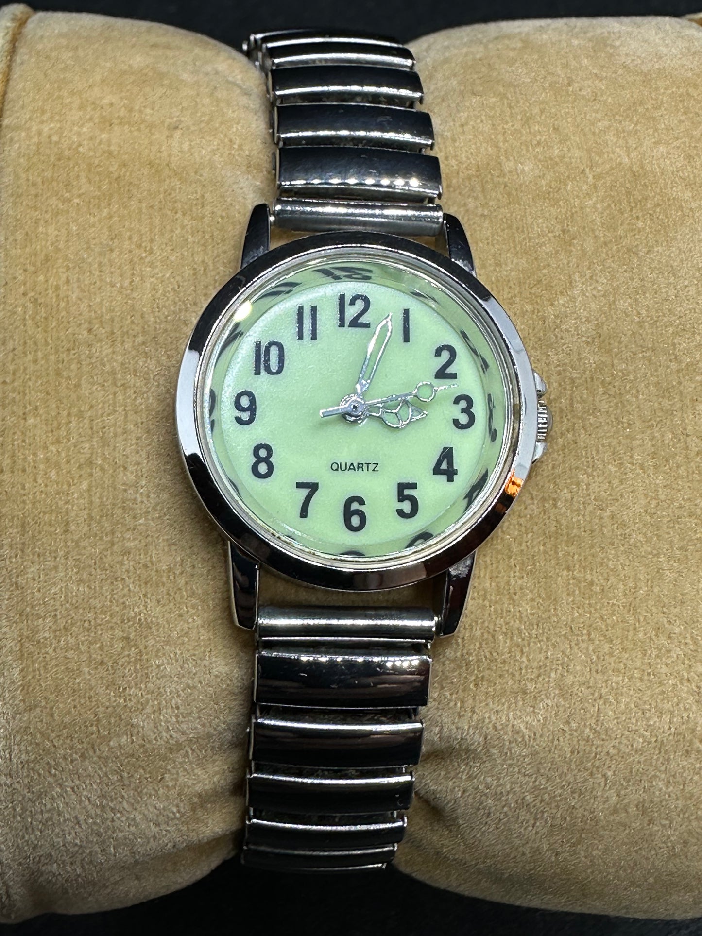 Vintage Stainless Steel Women's Quartz Analog Glow in the Dark Watch w/ Unique Hands