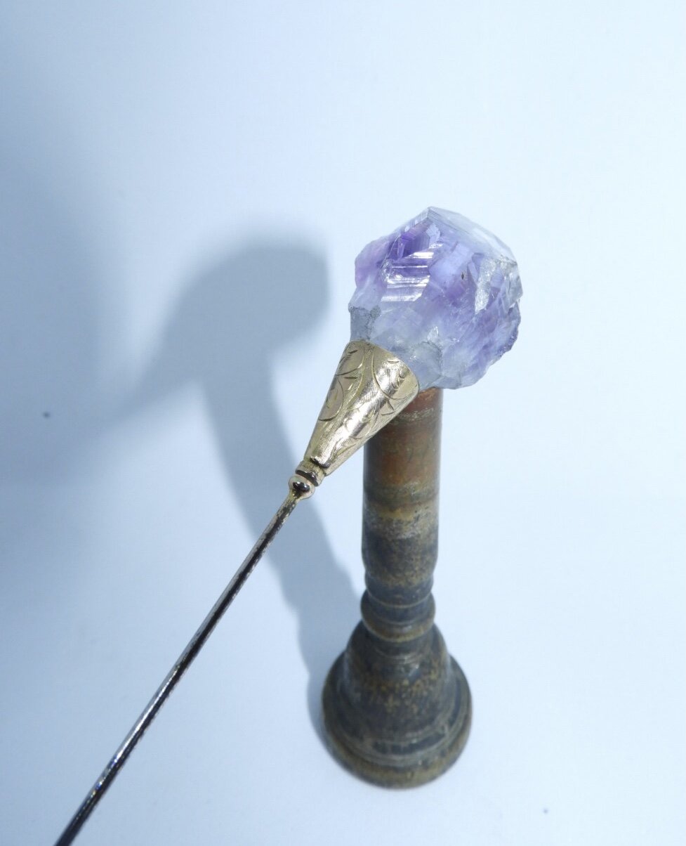 Antique Gold-Plated Raw Amethyst Hat Pin