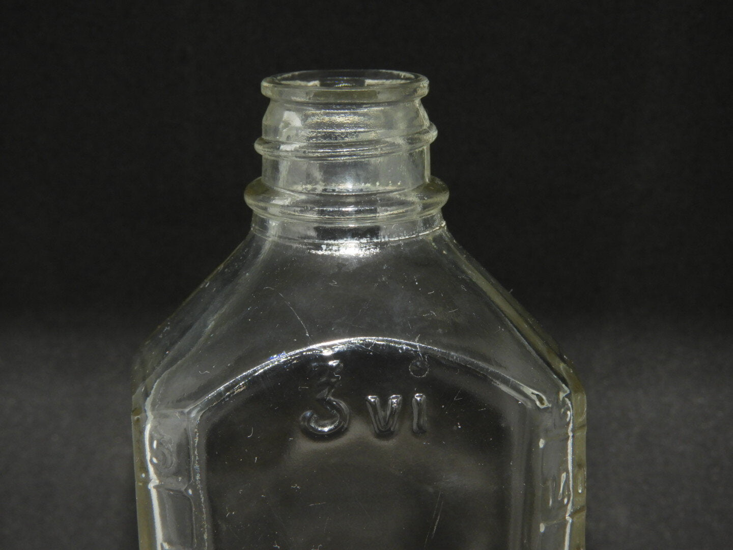 Vintage 6 oz Clear Glass Apothecary Bottle