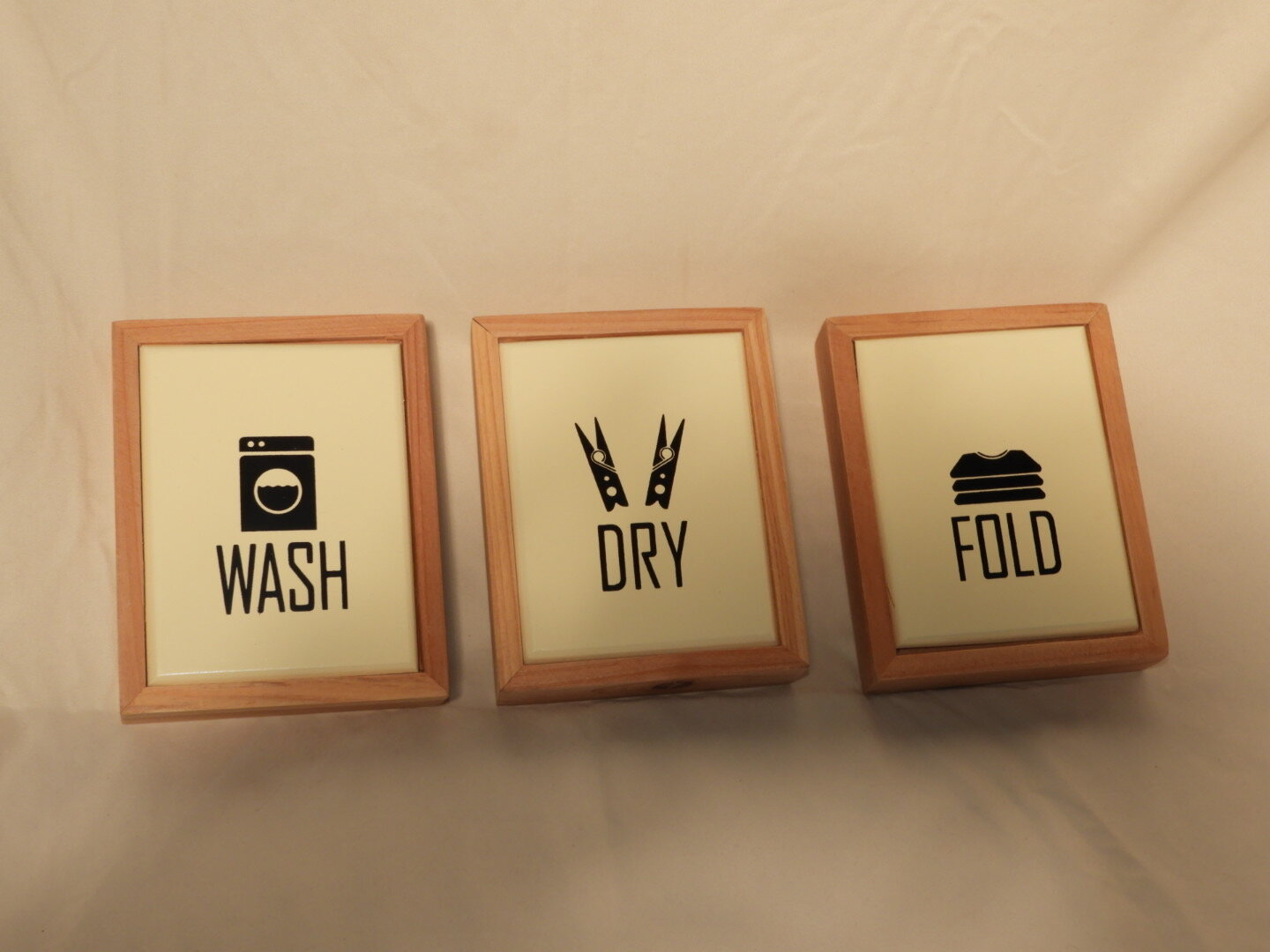 3-Piece Wooden Framed Bathroom Wall Tiles