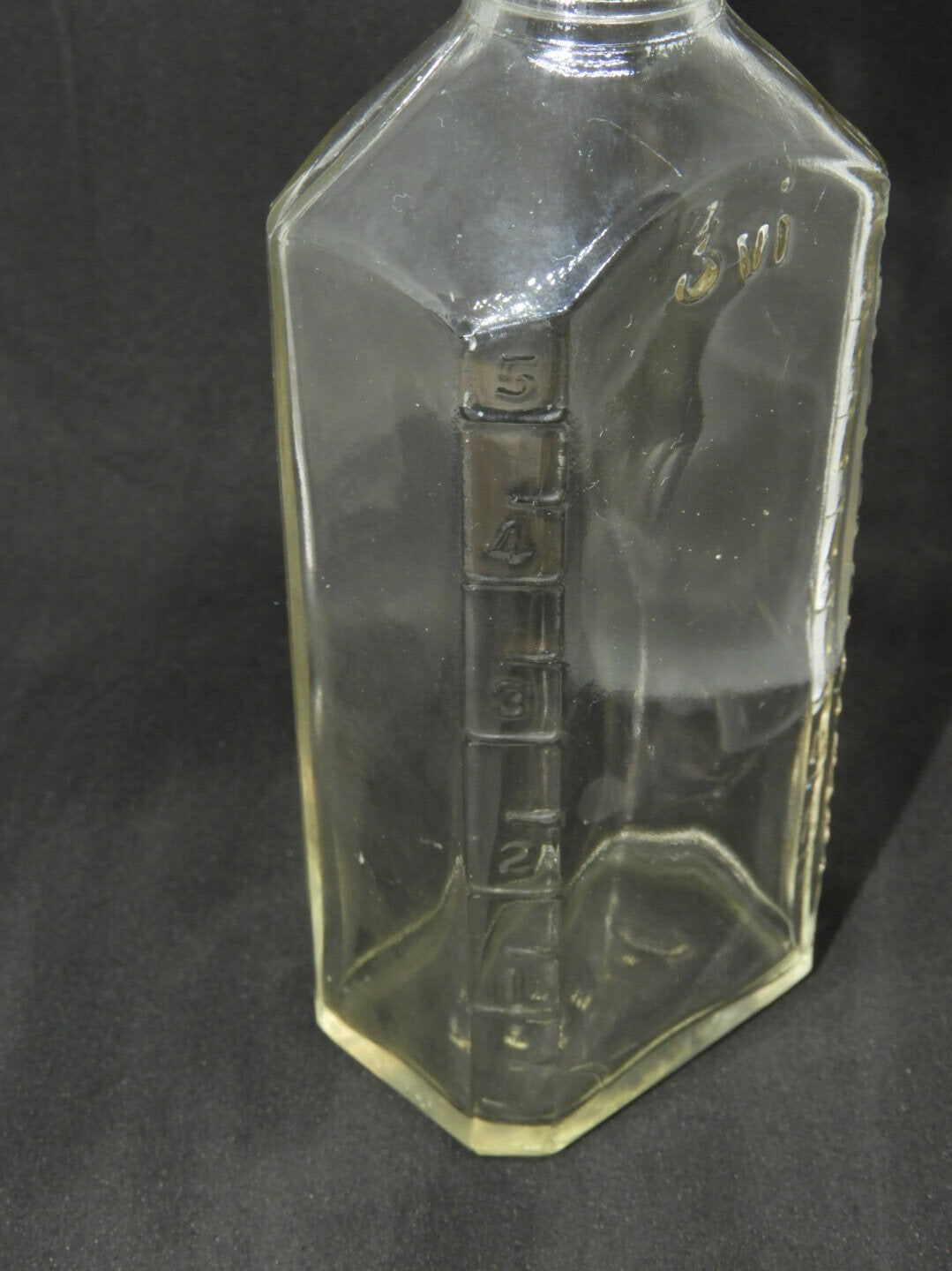 Vintage 6 oz Clear Glass Apothecary Bottle