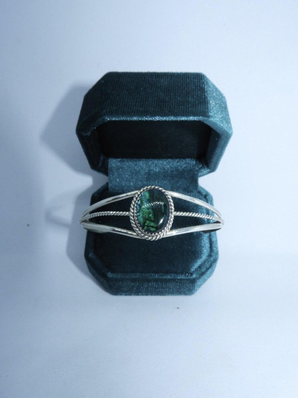 Vintage Native American NAKAI Navajo Abalone Sterling Silver .925 Bracelet