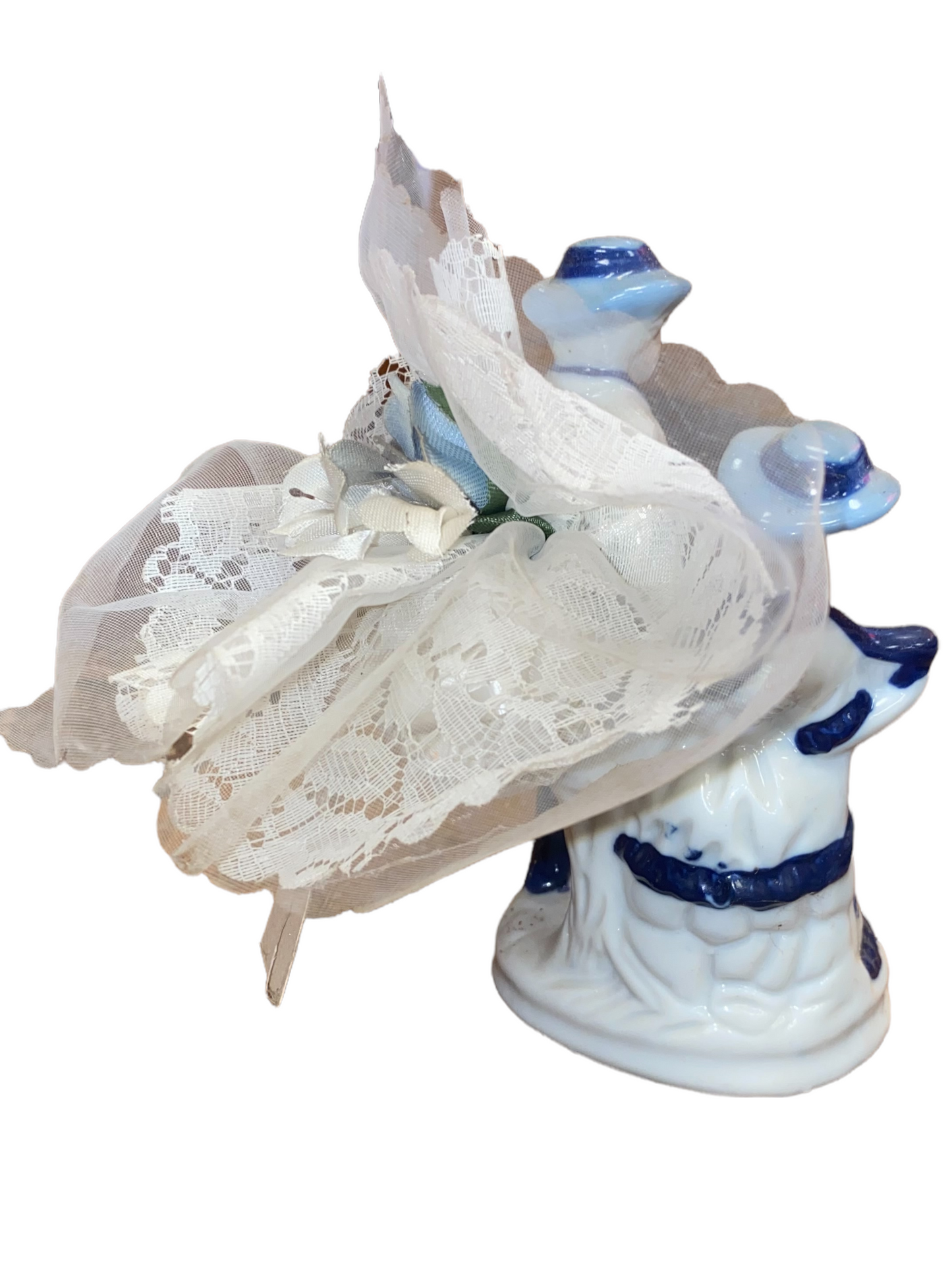 Vintage Victorian Colonial Period Courting Couple Blue and White Figurine