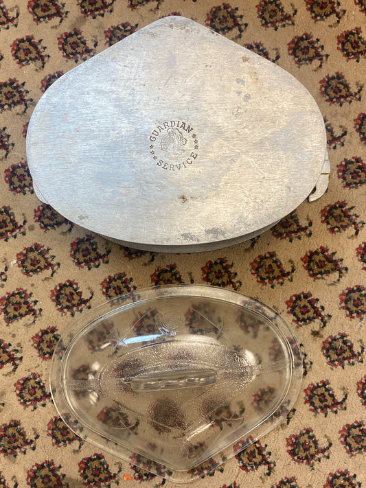 Guardian Service New Old Stock Hammered Aluminum Triangle Shape Pan W/Lid