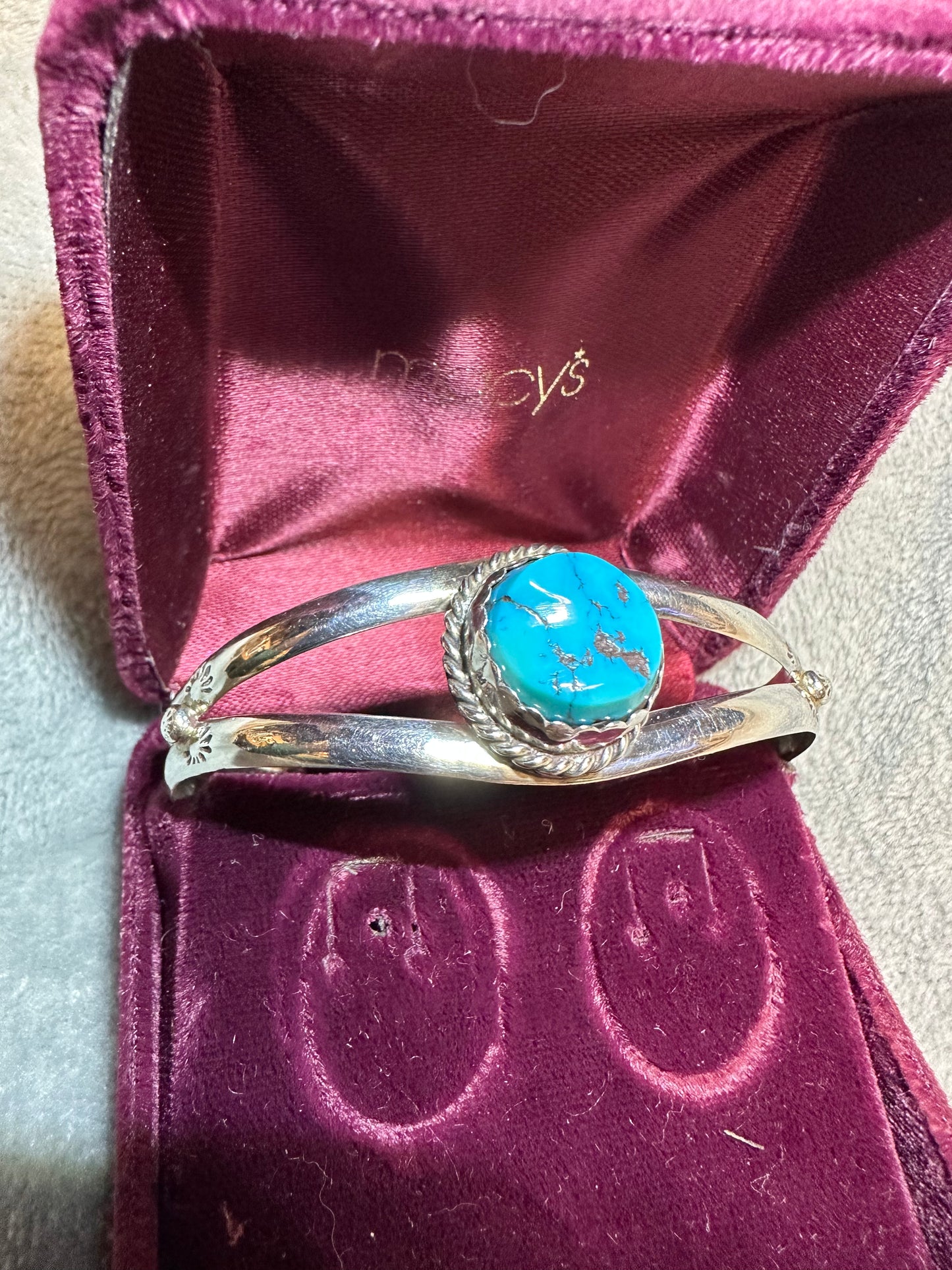 Vintage Handmade Native American Signed Jameson Lee Turquoise Single Stone Sterling Silver .925 Cuff Bracelet